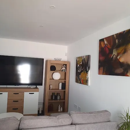 فيلة Laguna Rosa View