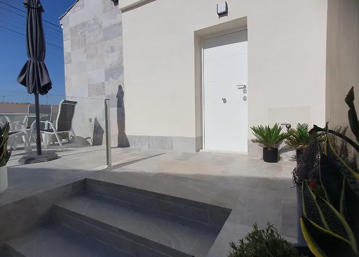 Laguna Rosa View فيلة تورّيفيِخا