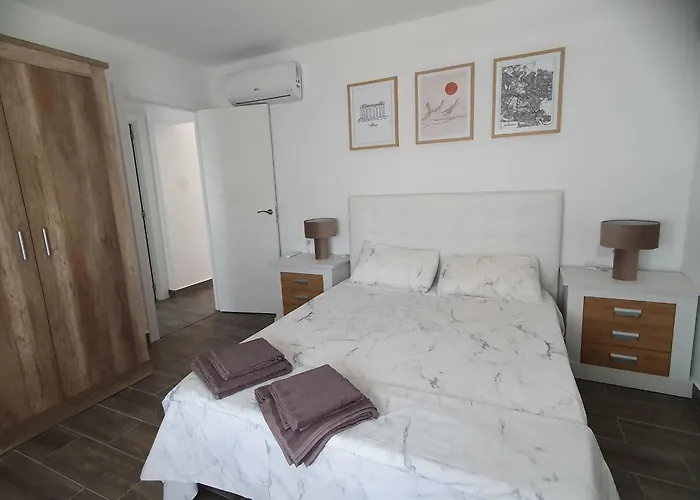 Laguna Rosa View فيلة تورّيفيِخا